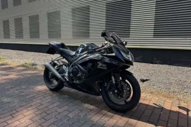 Suzuki GSX-R750 Yoshimura (2009) thumbnail 2