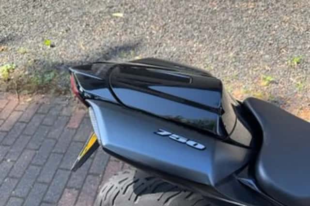 Suzuki GSX-R750 Yoshimura (2009) thumbnail 5