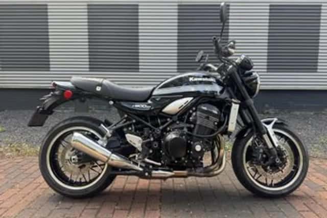 Kawasaki Z900RS (2021) thumbnail 1