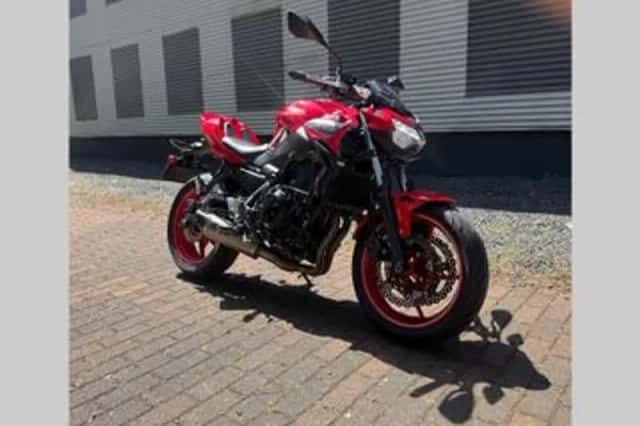 Kawasaki Z 650 50TH Anniversary (2022) thumbnail 2