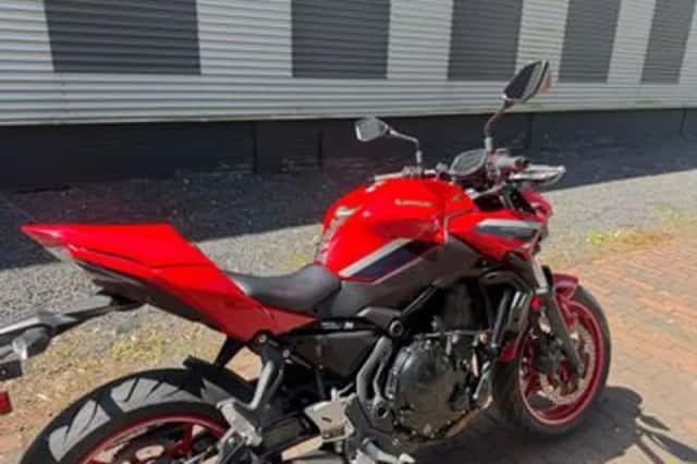 Kawasaki Z 650 50TH Anniversary (2022) thumbnail 3