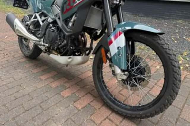 Kawasaki KLE500 SE (2026) thumbnail 3