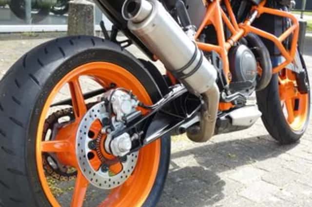 KTM 690 Duke (2012) thumbnail 4