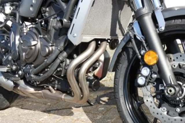 Yamaha XSR700 (2017) thumbnail 3