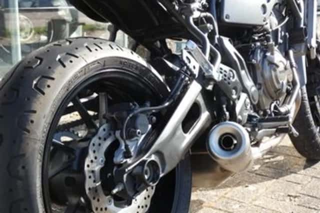 Yamaha XSR700 (2017) thumbnail 4