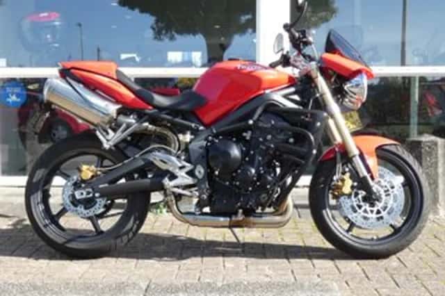 Triumph Street Triple 675 (2010) thumbnail 1