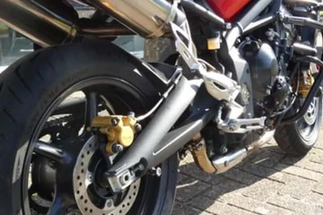 Triumph Street Triple 675 (2010) thumbnail 4