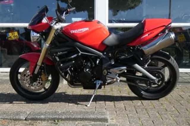 Triumph Street Triple 675 (2010) thumbnail 5