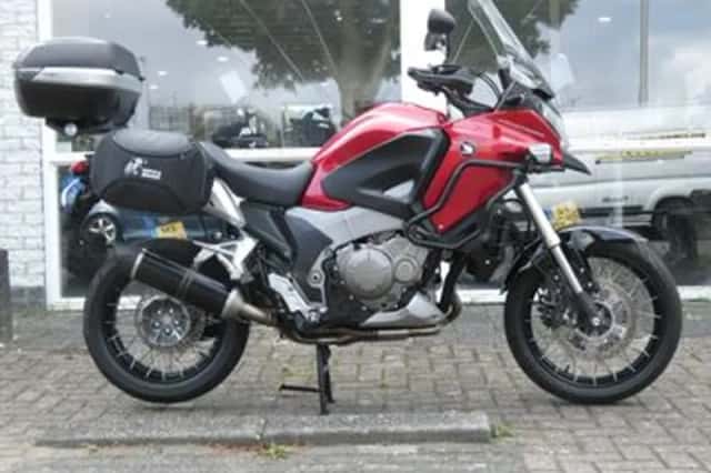 Honda VFR1200 (2014) thumbnail 1
