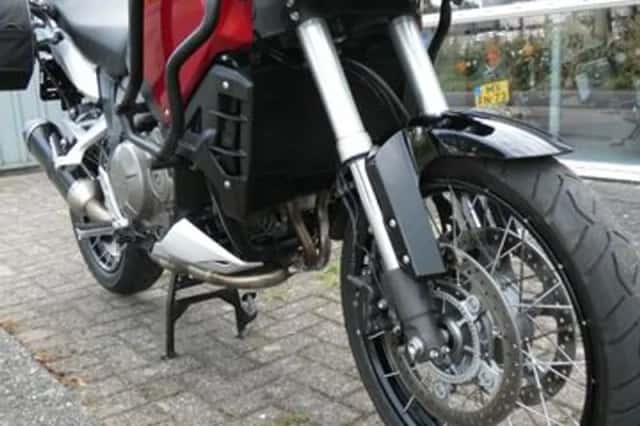 Honda VFR1200 (2014) thumbnail 3