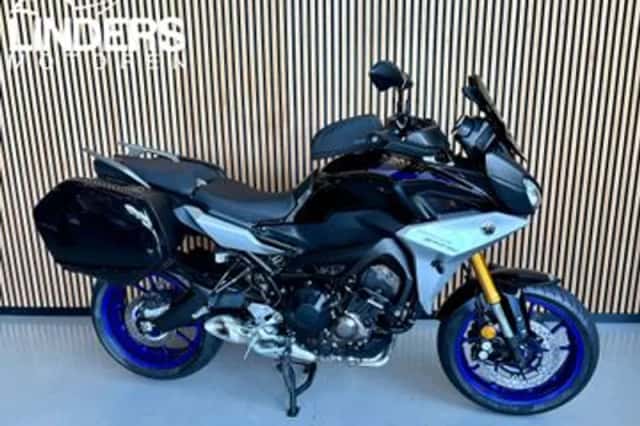 Yamaha Tracer 900 (2018) thumbnail 1