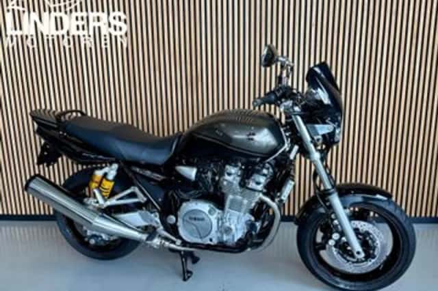 Yamaha XJR 1300 (2010) thumbnail 1