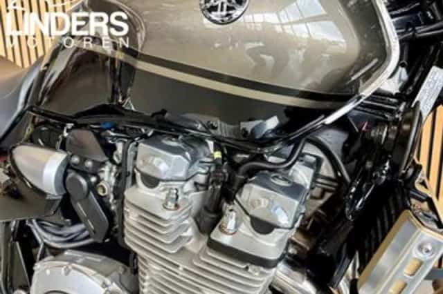 Yamaha XJR 1300 (2010) thumbnail 5