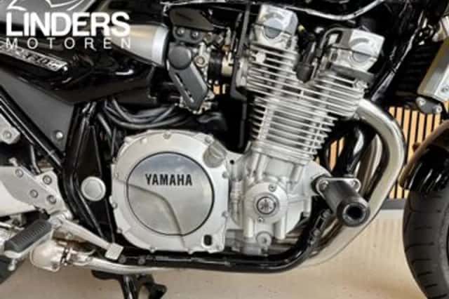 Yamaha XJR 1300 (2010) thumbnail 6