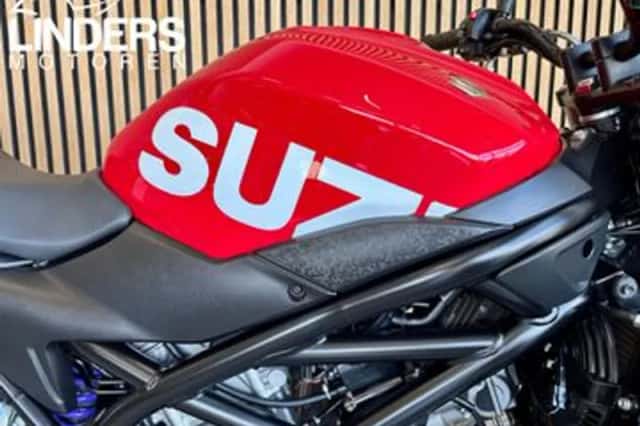 Suzuki SV650 (2016) thumbnail 6