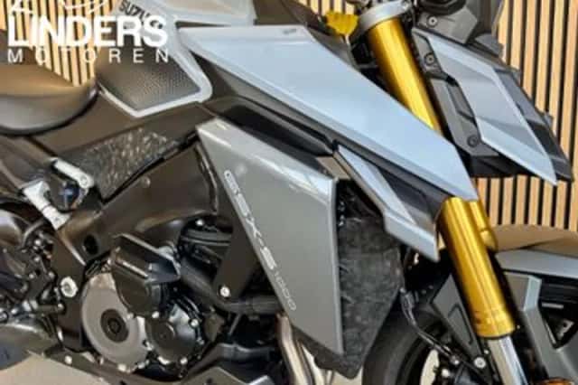 Suzuki GSX-S1000 (2023) thumbnail 4