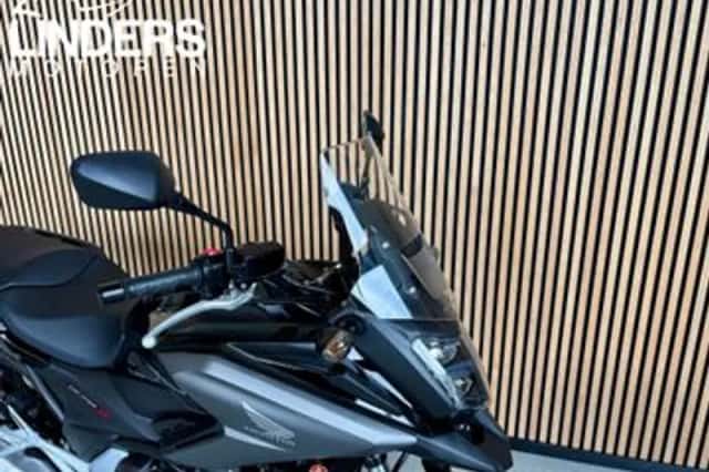 Honda NC750X (2020) thumbnail 2