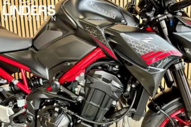 Kawasaki Z900 (2021) thumbnail 5