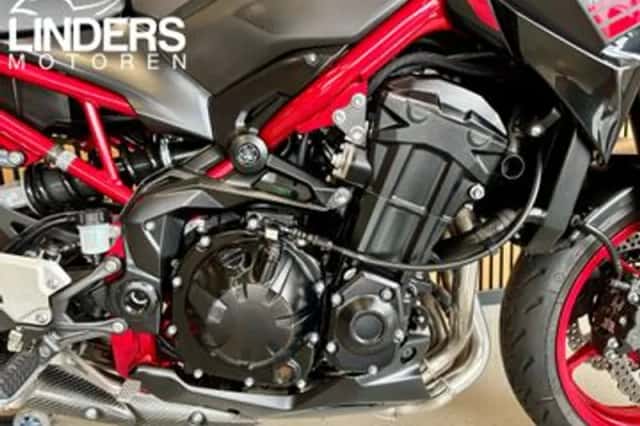 Kawasaki Z900 (2021) thumbnail 6