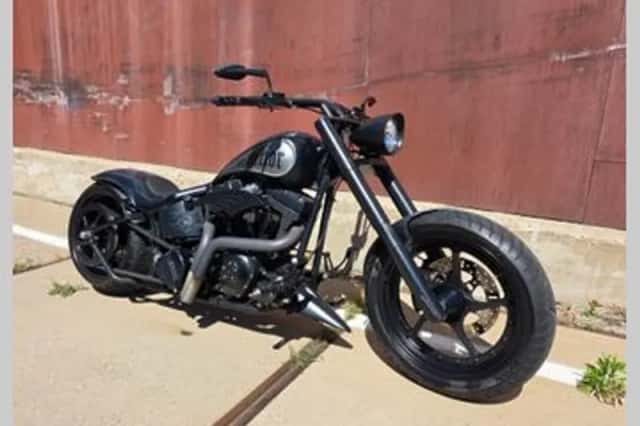 Harley-Davidson "BONE COLLECTOR" Softail "bone Collector" Chopper (2006) thumbnail 4
