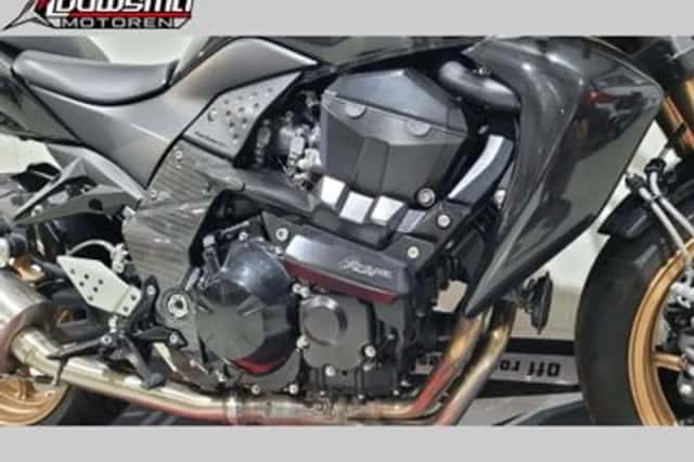 Kawasaki Z 750R (2013) thumbnail 3
