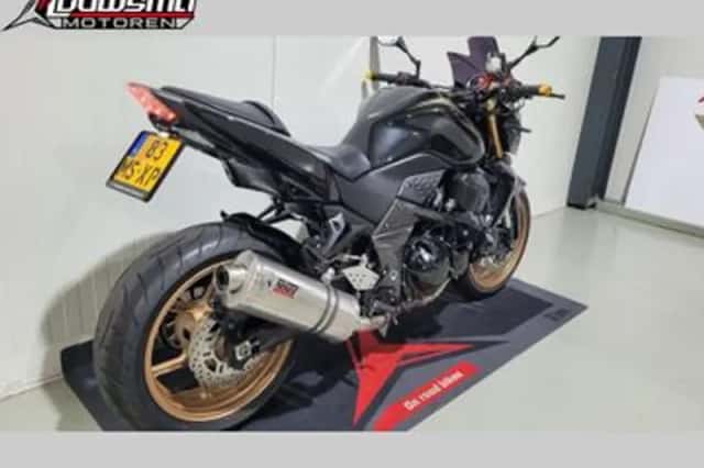 Kawasaki Z 750R (2013) thumbnail 6