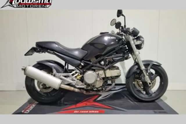 Ducati Monster 600 (2002) thumbnail 1