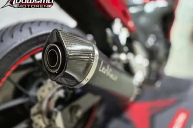 Honda CB500F (2016) thumbnail 5