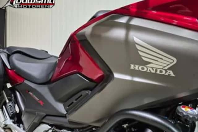 Honda NC750X (2020) thumbnail 6