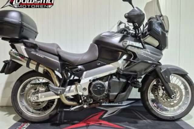 Aprilia ETV 1000 Caponord (2004) thumbnail 1