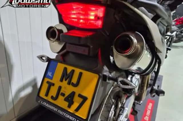 Aprilia ETV 1000 Caponord (2004) thumbnail 4