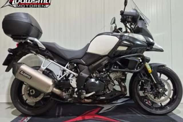 Suzuki V-Strom (2015) thumbnail 1