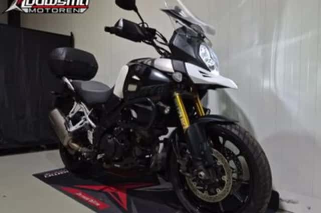 Suzuki V-Strom (2015) thumbnail 4