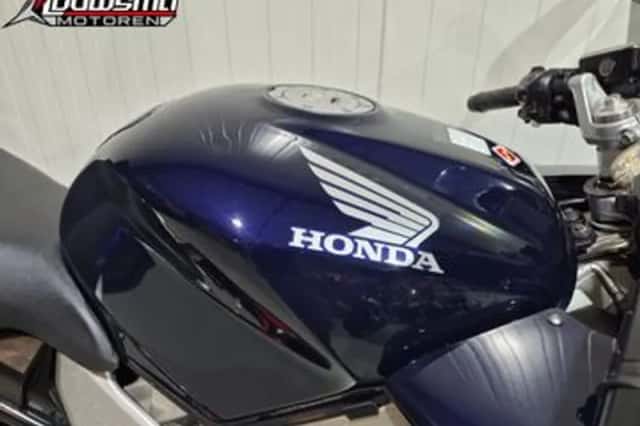 Honda VFR 800 FI (2002) thumbnail 6