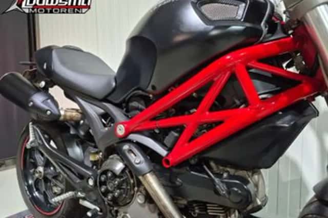 Ducati M 1100 (2010) thumbnail 6