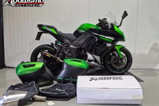 Kawasaki Z 1000 SX (2016) thumbnail 1