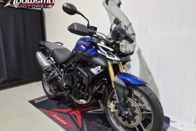 Triumph Tiger 800 XR (2015) thumbnail 2
