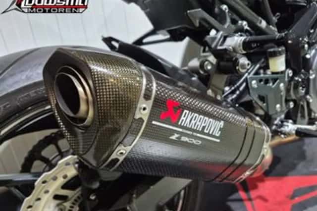 Kawasaki Z900 (2018) thumbnail 4