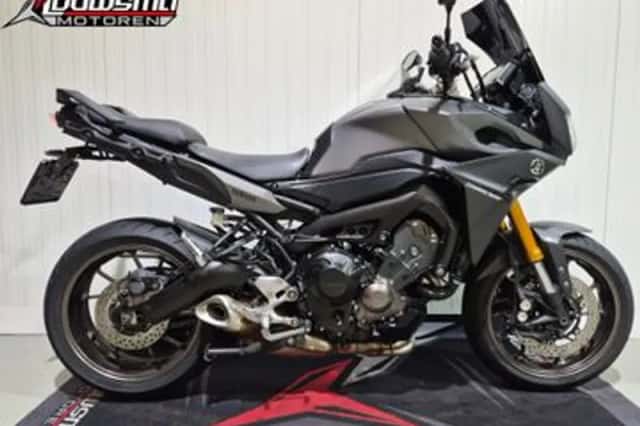 Yamaha Tracer 900 (2015) thumbnail 1