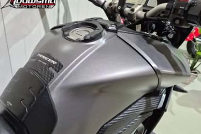 Yamaha Tracer 900 (2015) thumbnail 4