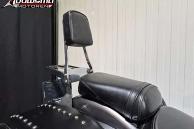 Suzuki Intruder (2005) thumbnail 5
