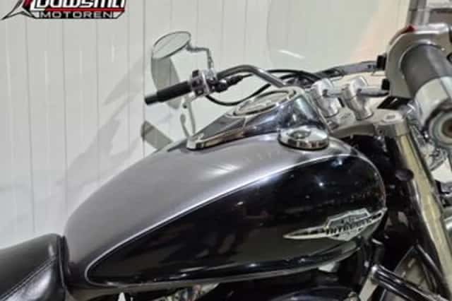 Suzuki Intruder (2005) thumbnail 6