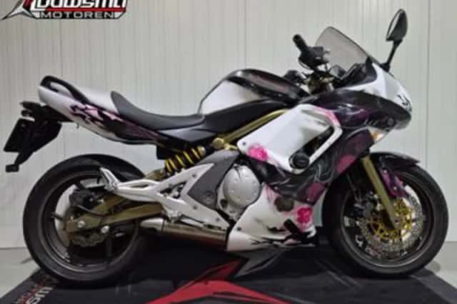 Kawasaki Er-6f (2006) thumbnail 1