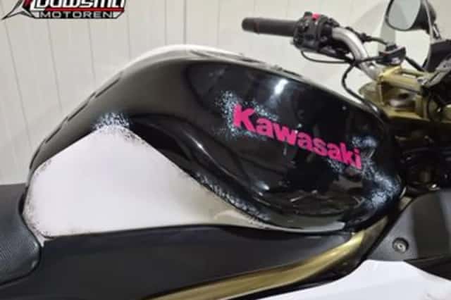 Kawasaki Er-6f (2006) thumbnail 5