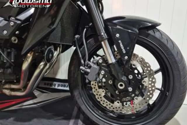 Kawasaki Z750 (2010) thumbnail 6