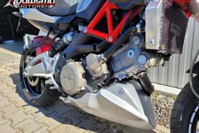 Aprilia Shiver 750 (2011) thumbnail 4