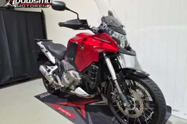 Honda VFR 1200 X Crosstourer (2013) thumbnail 2