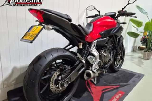 Yamaha MT-07 (2014) thumbnail 3