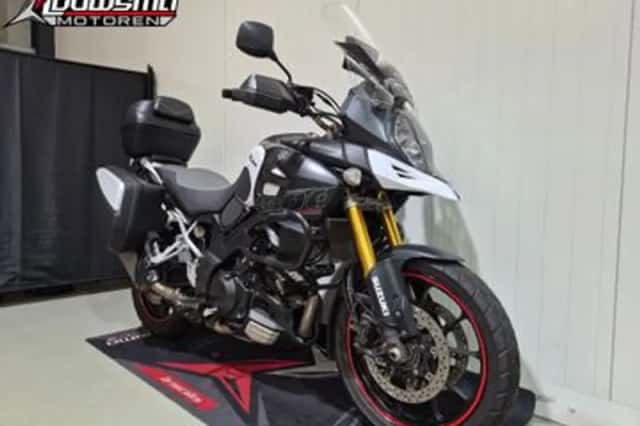 Suzuki V-Strom (2015) thumbnail 2