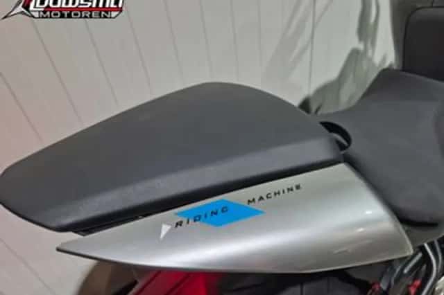CFMoto 450NK (2025) thumbnail 4